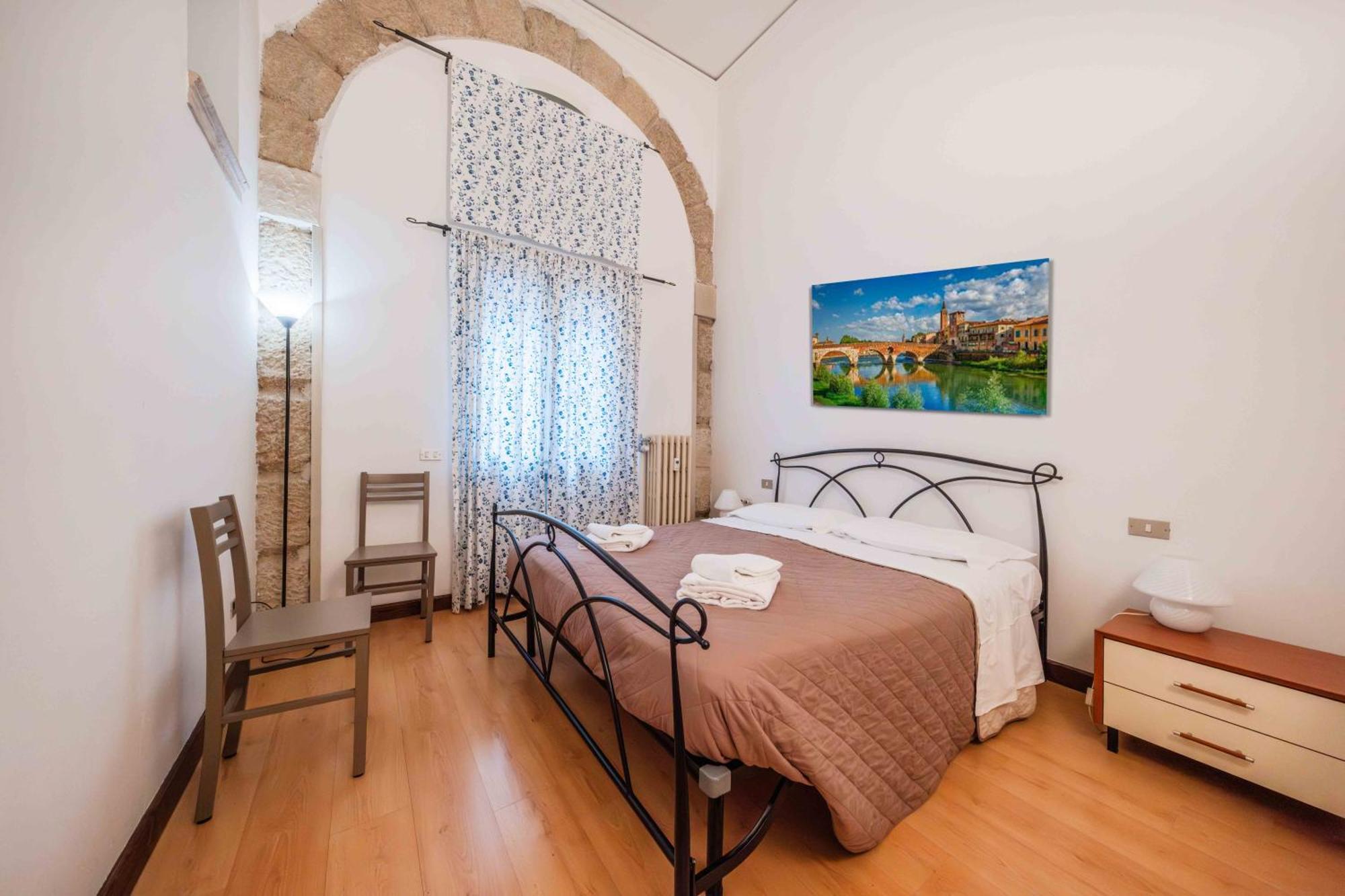 Rifugio Di Romeo E Giulietta Apartment เวโรนา ภายนอก รูปภาพ