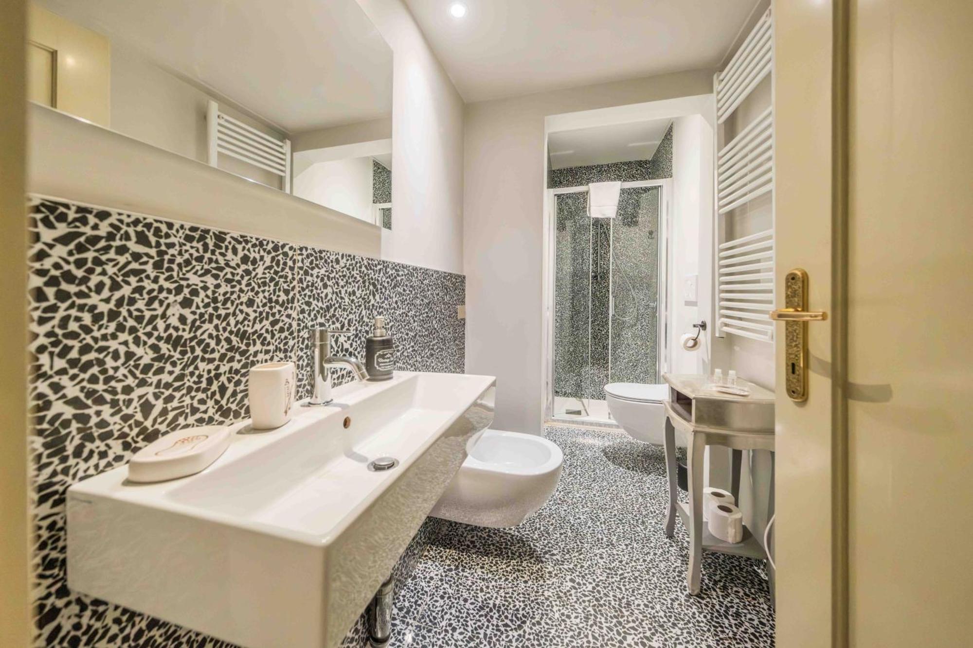 Rifugio Di Romeo E Giulietta Apartment เวโรนา ภายนอก รูปภาพ