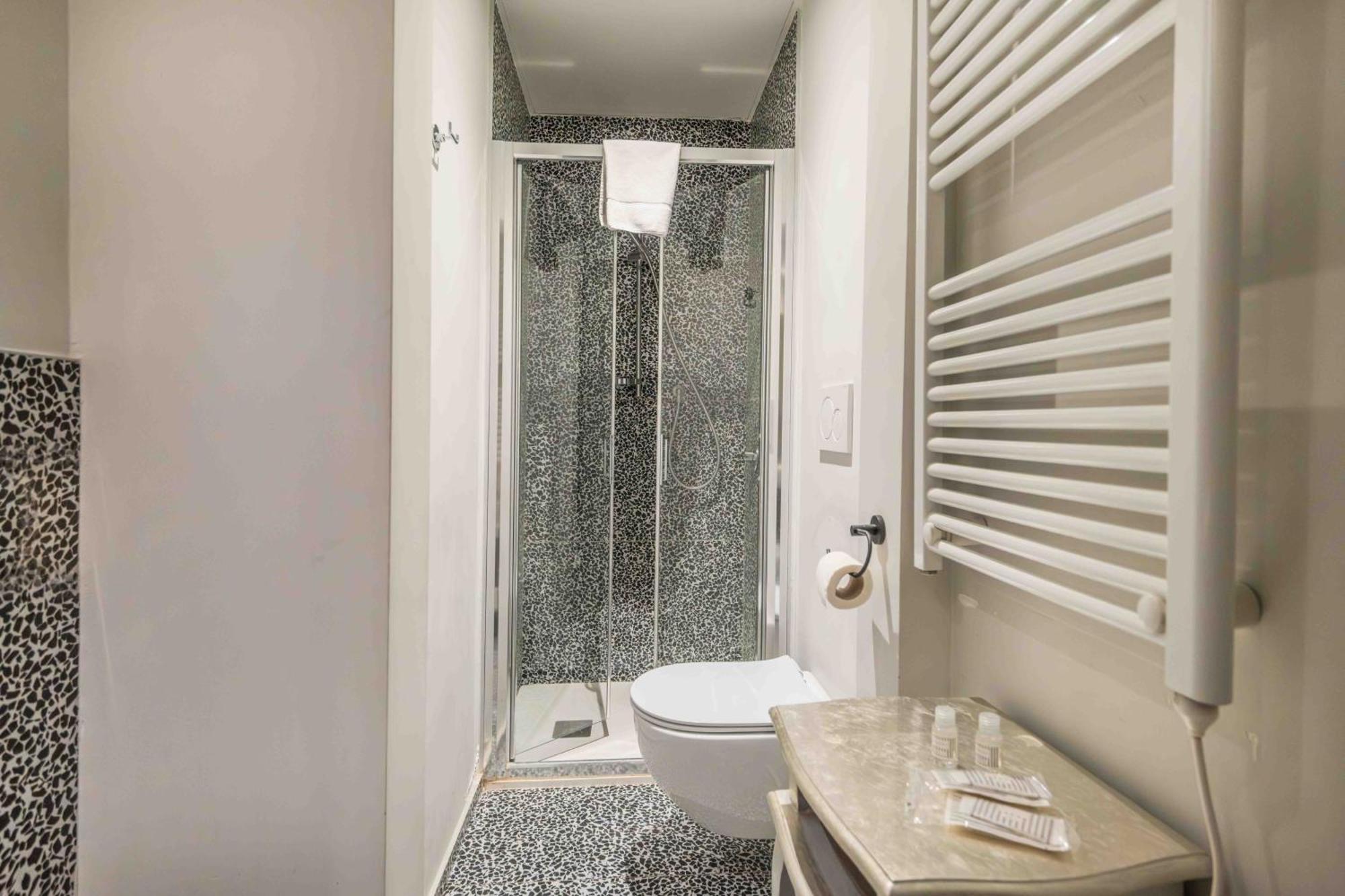 Rifugio Di Romeo E Giulietta Apartment เวโรนา ภายนอก รูปภาพ